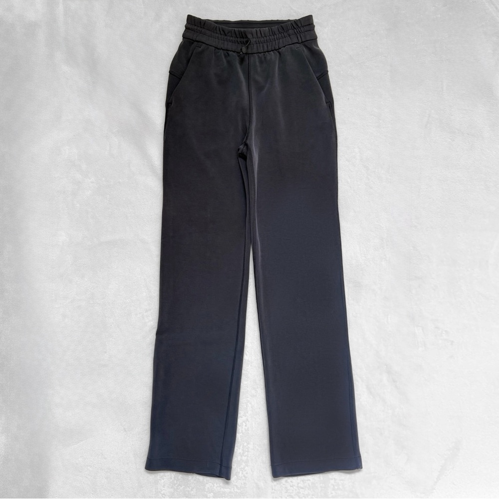 Lululemon Softstreme High-Rise Pant *Short – Black – Size 0